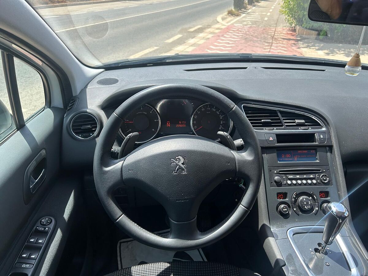 PEUGEOT 5008 ACTIVE 1.6 E-HDI AUTO SPANISH LHD IN SPAIN 142K 7 SEATS SUPER 2014